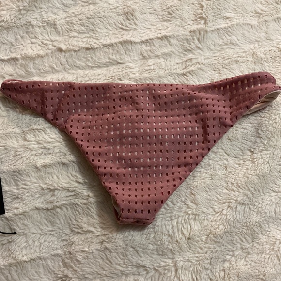 Acacia waikoloa bottom orchid mesh/ foam lining size small - Picture 4 of 5